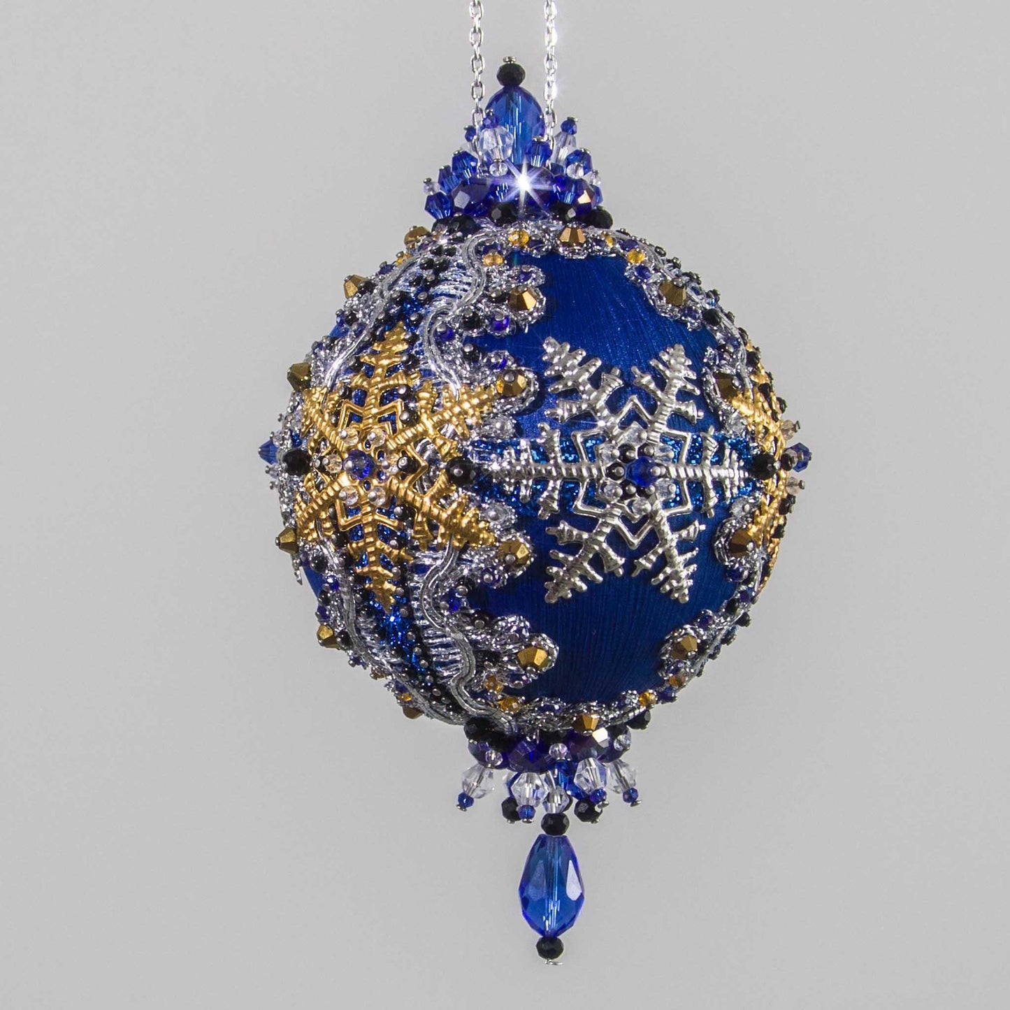 Beaded Sequin Christmas Satin Ornament Push Pin
Vintage (Blue)