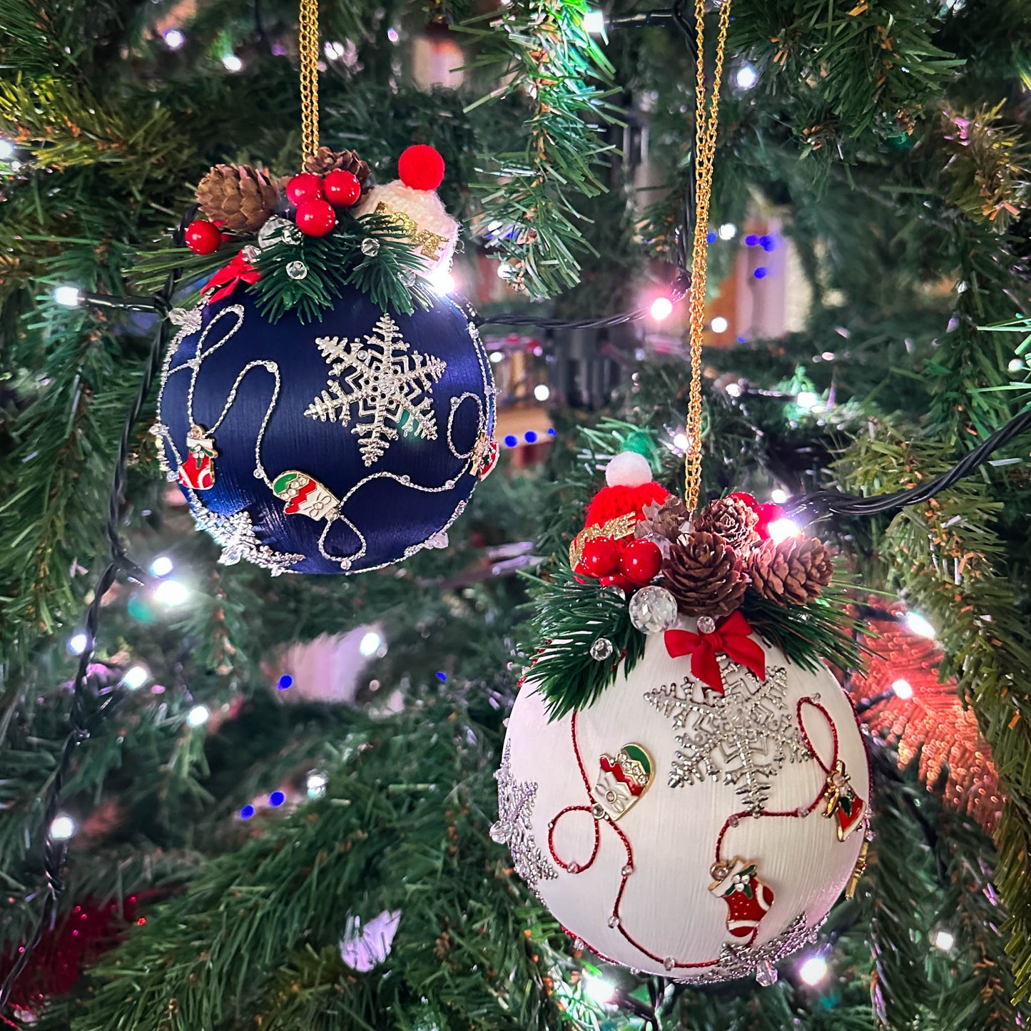 It's Christmas Satin Push Pin Ornament Kit 4"