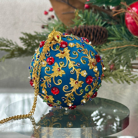 Quam Push Pin Beaded Ornament Kit embellished with gold metal stampings and red rhinestones.(Dark Slate Blue)