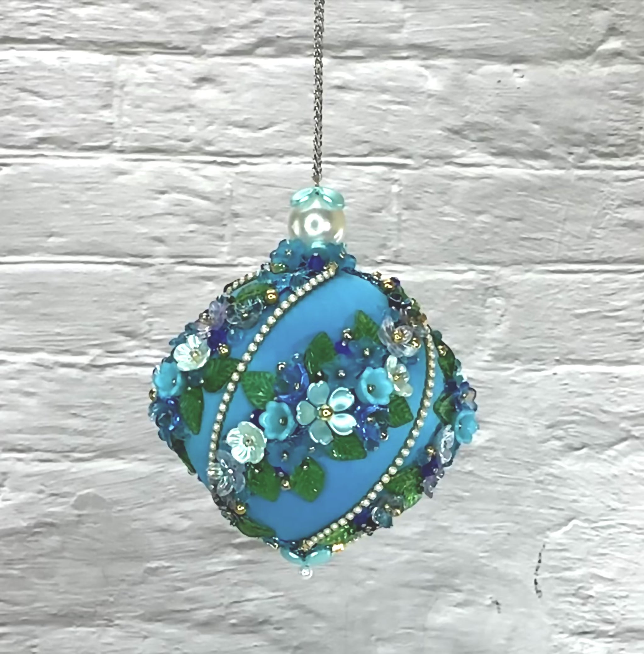 Handmaded Beaded  Garland ornament blue video