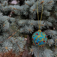 Load image into Gallery viewer, Quam Beaded Christmas Holiday Sequin Ornament Push Pin Kit
