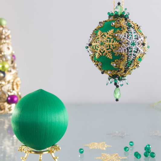 Beaded Sequin Christmas Satin Ornament Push Pin Kit DIY Vintage  Snowflake. (Green).